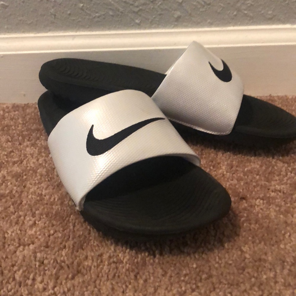 Nike slides